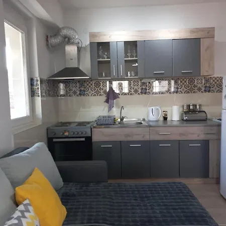 In Center Apartment *