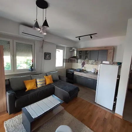 In Center Apartment *